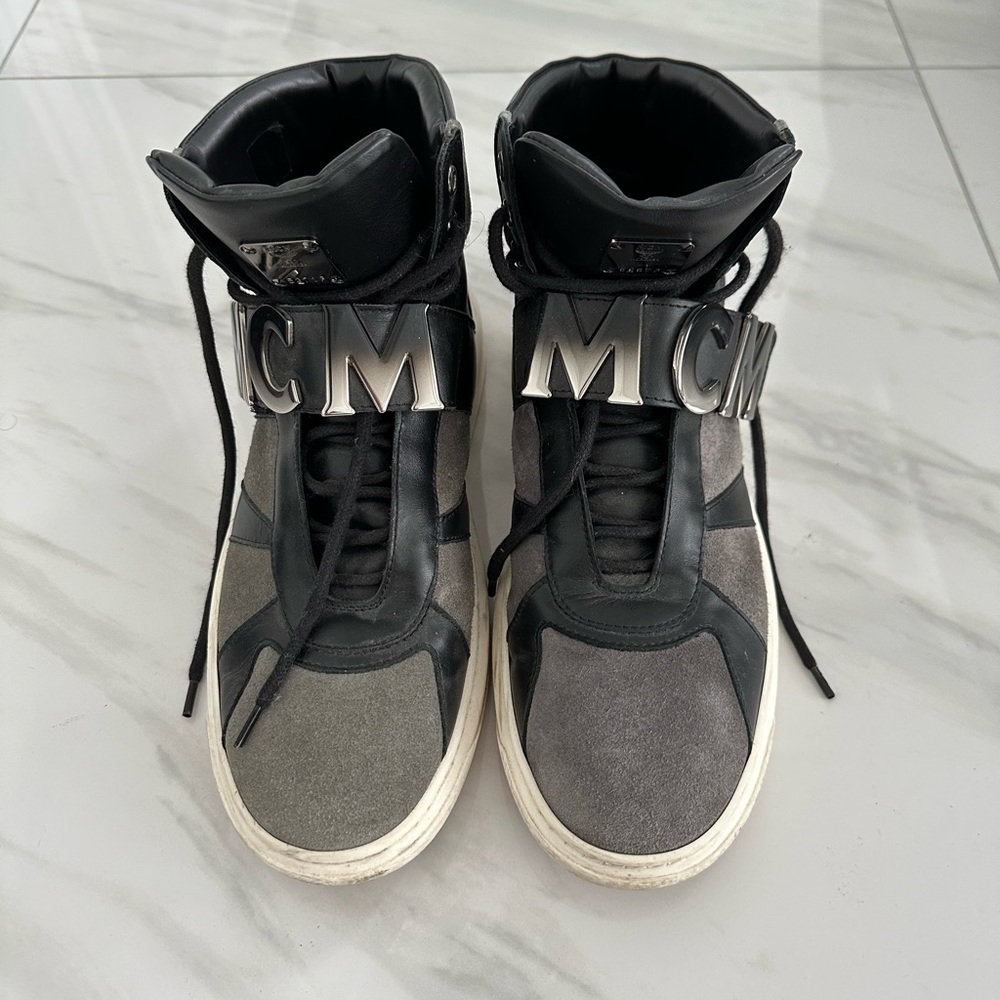 Men’s MCM sneaker in black (42)